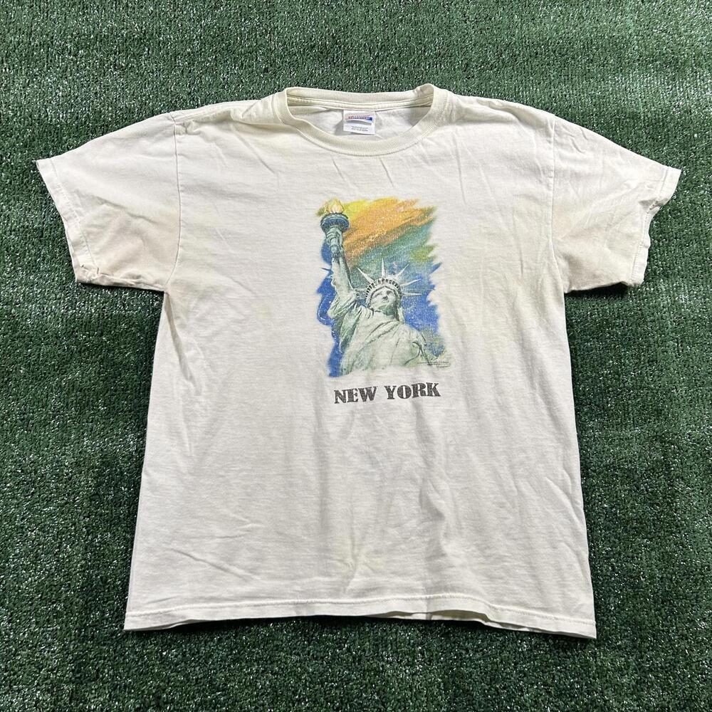 Vintage Hanes Heavyweight New York graphic tee. Size m